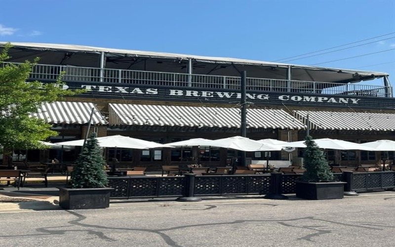 212 S Warren Street, Burleson, TX 76028, ,Commercial Sale,For Sale,212 S Warren Street,0,21152673