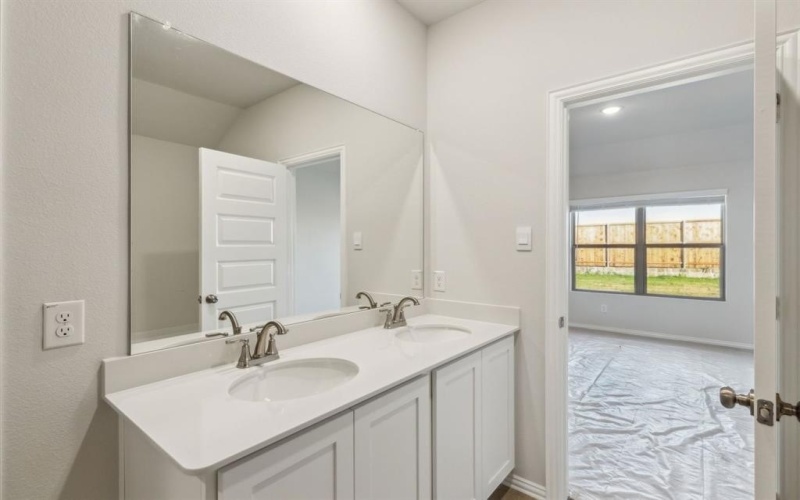 544 Stone Hollow Drive, Van Alstyne, TX 75495, 4 Bedrooms Bedrooms, ,2 BathroomsBathrooms,Residential,For Sale,544 Stone Hollow Drive,0,21152895