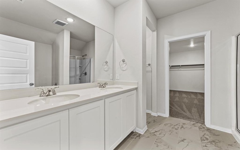 555 Forest Haven Drive, Van Alstyne, TX 75495, 5 Bedrooms Bedrooms, ,3 BathroomsBathrooms,Residential,For Sale,555 Forest Haven Drive,0,21152905