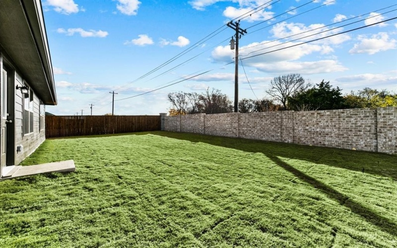 555 Forest Haven Drive, Van Alstyne, TX 75495, 5 Bedrooms Bedrooms, ,3 BathroomsBathrooms,Residential,For Sale,555 Forest Haven Drive,0,21152905