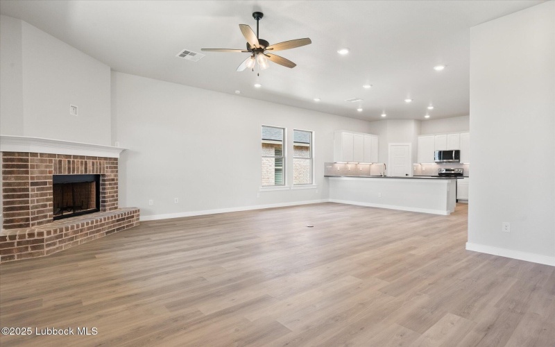 7025 8th Street, Lubbock, TX 79416, 3 Bedrooms Bedrooms, ,2 BathroomsBathrooms,Residential,For Sale,7025 8th Street,202554182