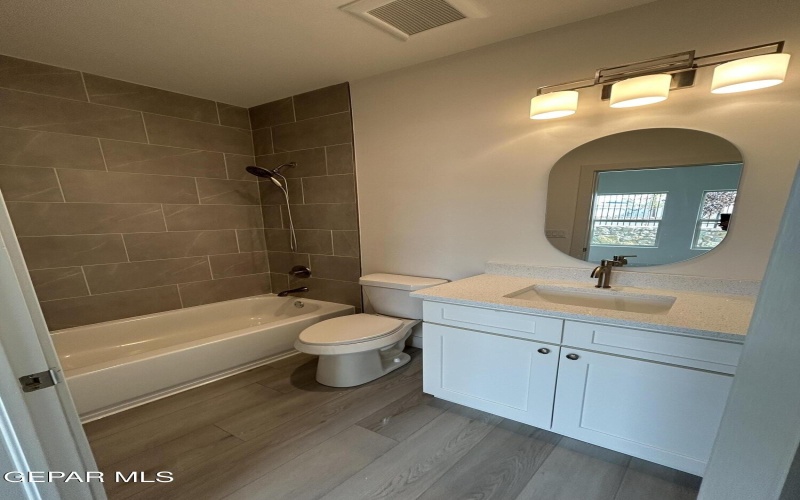 201 DESERT PASS Street unit: 1 #1, El Paso, TX 79912, 3 Habitaciones Habitaciones , ,3 BañosBaños,Residential,En Venta,201 DESERT PASS Street unit: 1,0,936470