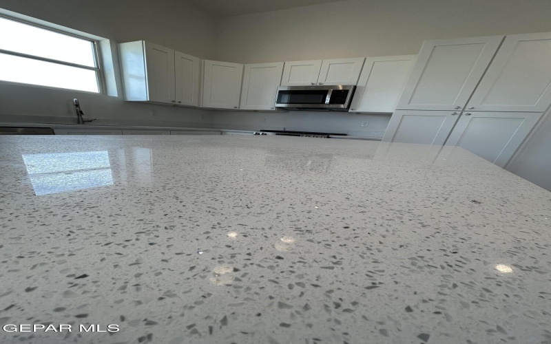 201 DESERT PASS Street unit: 1 #1, El Paso, TX 79912, 3 Habitaciones Habitaciones , ,3 BañosBaños,Residential,En Venta,201 DESERT PASS Street unit: 1,0,936470