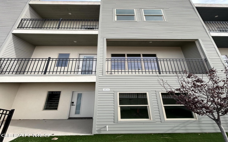 201 DESERT PASS Street unit: 2 #2, El Paso, TX 79912, 3 Bedrooms Bedrooms, ,3 BathroomsBathrooms,Residential,For Sale,201 DESERT PASS Street unit: 2,0,936471