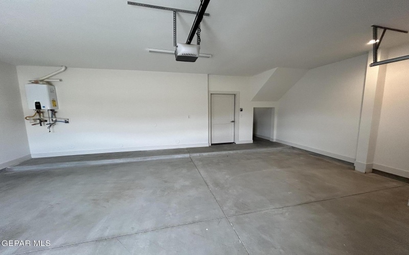 201 DESERT PASS Street unit: 2 #2, El Paso, TX 79912, 3 Bedrooms Bedrooms, ,3 BathroomsBathrooms,Residential,For Sale,201 DESERT PASS Street unit: 2,0,936471
