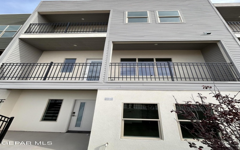 201 DESERT PASS Street unit: 2 #2, El Paso, TX 79912, 3 Bedrooms Bedrooms, ,3 BathroomsBathrooms,Residential,For Sale,201 DESERT PASS Street unit: 2,0,936471