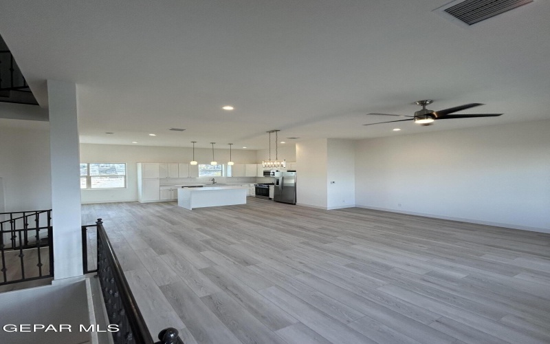 201 DESERT PASS Street unit: 4 #4, El Paso, TX 79912, 3 Bedrooms Bedrooms, ,3 BathroomsBathrooms,Residential,For Sale,201 DESERT PASS Street unit: 4,0,936473