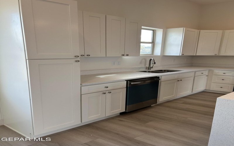 201 DESERT PASS Street unit: 4 #4, El Paso, TX 79912, 3 Bedrooms Bedrooms, ,3 BathroomsBathrooms,Residential,For Sale,201 DESERT PASS Street unit: 4,0,936473