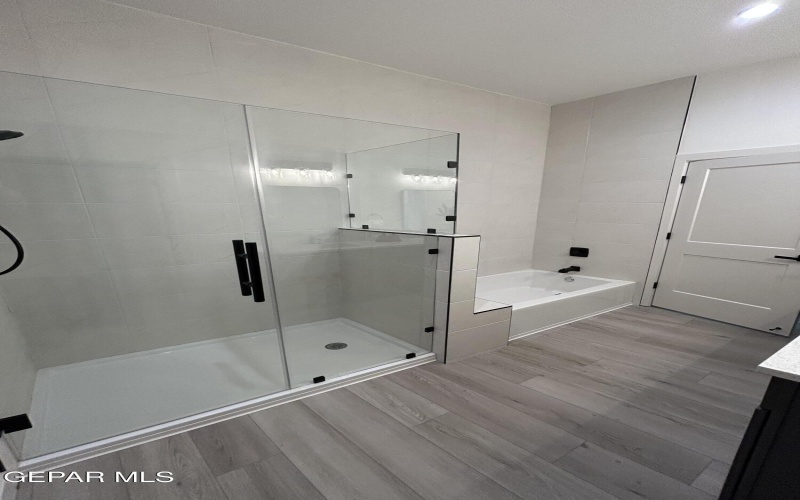 201 DESERT PASS Street unit: 5 #5, El Paso, TX 79912, 3 Habitaciones Habitaciones , ,3 BañosBaños,Residential,En Venta,201 DESERT PASS Street unit: 5,0,936474