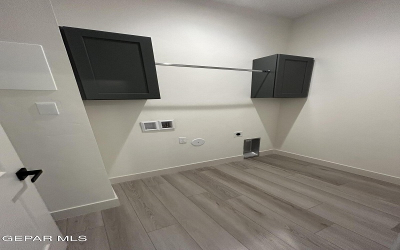 201 DESERT PASS Street unit: 9 #9, El Paso, TX 79912, 3 Habitaciones Habitaciones , ,2 BañosBaños,Residential,En Venta,201 DESERT PASS Street unit: 9,0,936477