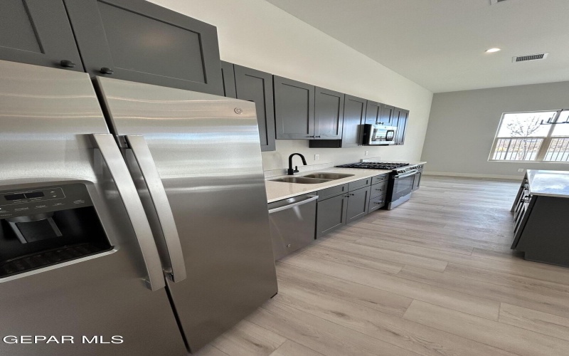 201 DESERT PASS Street unit: 9 #9, El Paso, TX 79912, 3 Habitaciones Habitaciones , ,2 BañosBaños,Residential,En Venta,201 DESERT PASS Street unit: 9,0,936477