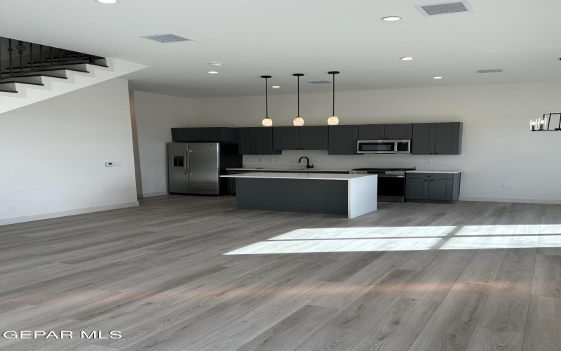 201 DESERT PASS Street unit: 9 #9, El Paso, TX 79912, 3 Habitaciones Habitaciones , ,2 BañosBaños,Residential,En Venta,201 DESERT PASS Street unit: 9,0,936477