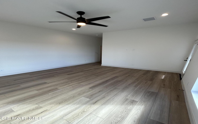 201 DESERT PASS Street unit: 9 #9, El Paso, TX 79912, 3 Habitaciones Habitaciones , ,2 BañosBaños,Residential,En Venta,201 DESERT PASS Street unit: 9,0,936477