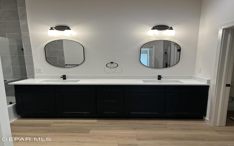 201 DESERT PASS Street unit: 9 #9, El Paso, TX 79912, 3 Habitaciones Habitaciones , ,2 BañosBaños,Residential,En Venta,201 DESERT PASS Street unit: 9,0,936477