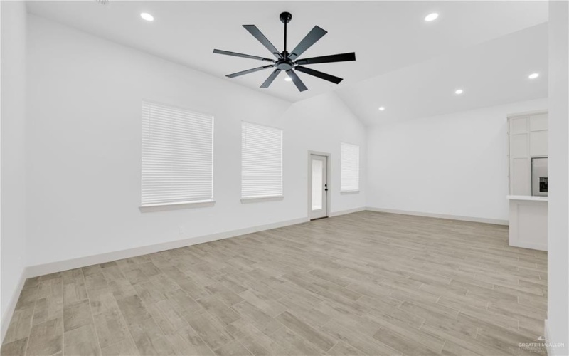 1117 E Costa Del Sol Avenue, Edinburg, TX 78542, 3 Habitaciones Habitaciones , ,2 BañosBaños,Residential,En Venta,1117 E Costa Del Sol Avenue,0,492134