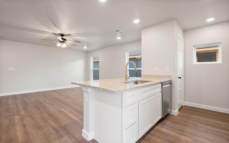 14404 Paris Avenue, Lubbock, TX 79423, 2 Bedrooms Bedrooms, ,2 BathroomsBathrooms,Residential,For Sale,14404 Paris Avenue,202553132
