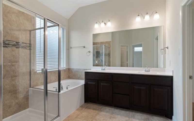 10622 CHERRY TREE Way, Grand Prairie, TX 46065, 4 Habitaciones Habitaciones , ,2 BañosBaños,Residential,En Venta,10622 CHERRY TREE Way,0,20270723