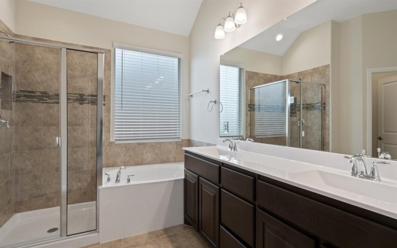 10622 CHERRY TREE Way, Grand Prairie, TX 46065, 4 Habitaciones Habitaciones , ,2 BañosBaños,Residential,En Venta,10622 CHERRY TREE Way,0,20270723