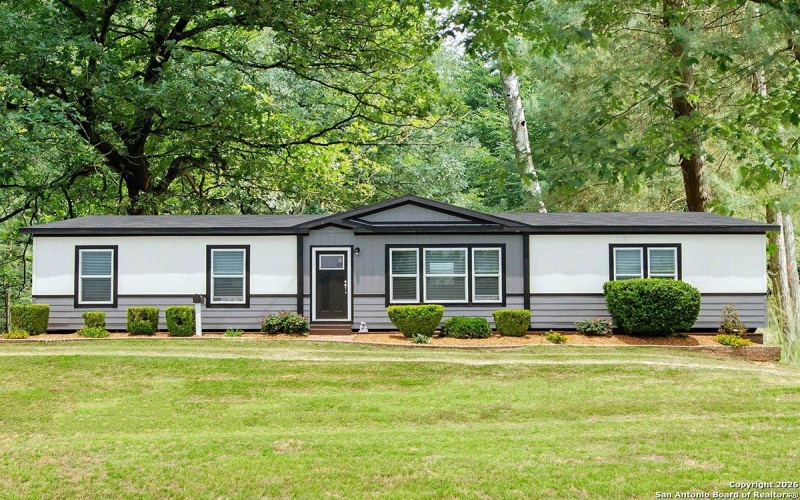 200 Lolita, Lytle, TX 78052, 4 Bedrooms Bedrooms, ,2 BathroomsBathrooms,Residential,For Sale,200 Lolita,0,1933741