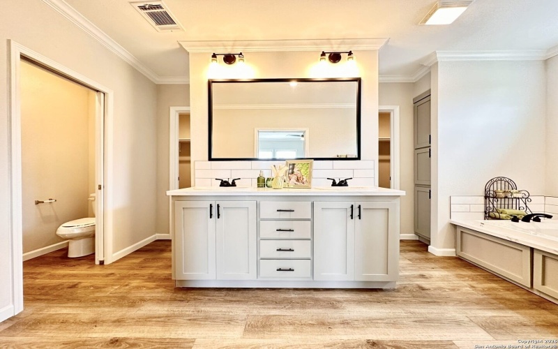 200 Lolita, Lytle, TX 78052, 4 Bedrooms Bedrooms, ,2 BathroomsBathrooms,Residential,For Sale,200 Lolita,0,1933741