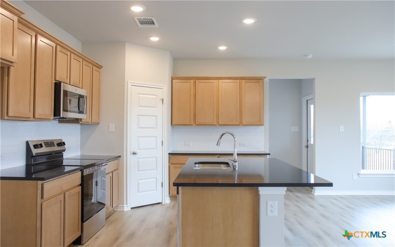 1839 E French Avenue, Temple, TX 76501, 3 Habitaciones Habitaciones , ,2 BañosBaños,Residential,En Venta,1839 E French Avenue,0,601667