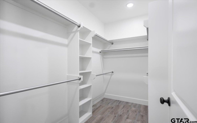 1413 N Summit Ave, Tyler, TX 75702, 3 Bedrooms Bedrooms, ,2 BathroomsBathrooms,Residential,For Sale,1413 N Summit Ave,0,26000699