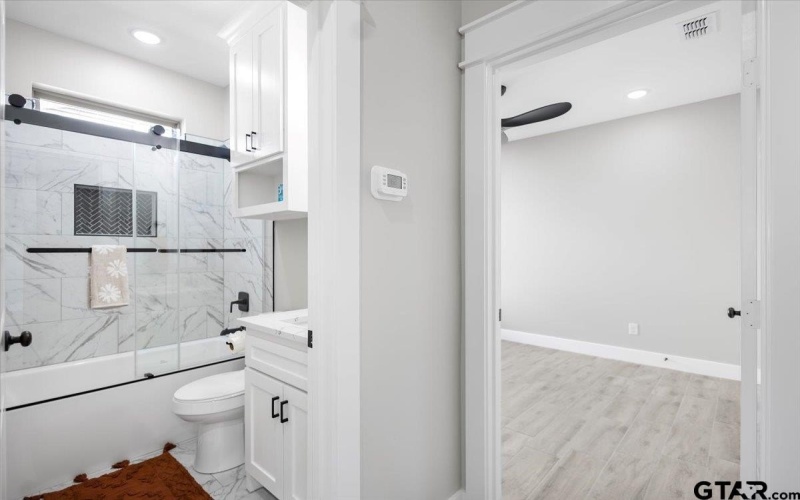 1413 N Summit Ave, Tyler, TX 75702, 3 Bedrooms Bedrooms, ,2 BathroomsBathrooms,Residential,For Sale,1413 N Summit Ave,0,26000699