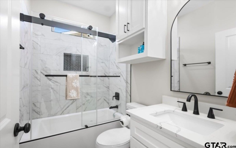 1413 N Summit Ave, Tyler, TX 75702, 3 Bedrooms Bedrooms, ,2 BathroomsBathrooms,Residential,For Sale,1413 N Summit Ave,0,26000699