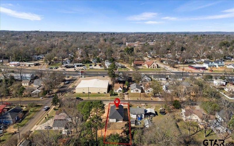 1413 N Summit Ave, Tyler, TX 75702, 3 Bedrooms Bedrooms, ,2 BathroomsBathrooms,Residential,For Sale,1413 N Summit Ave,0,26000699