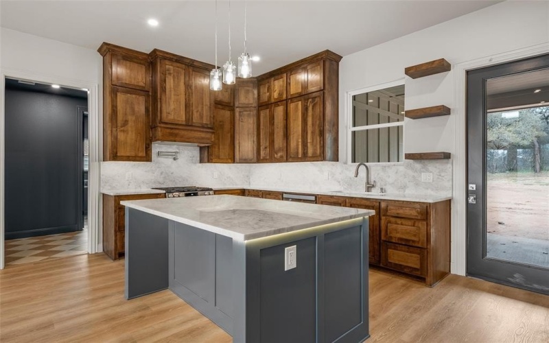 127 Canyon Ridge Drive, Waco, TX 76705, 4 Habitaciones Habitaciones , ,3 BañosBaños,Residential,En Venta,127 Canyon Ridge Drive,0,21142043