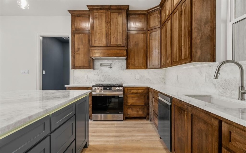 127 Canyon Ridge Drive, Waco, TX 76705, 4 Habitaciones Habitaciones , ,3 BañosBaños,Residential,En Venta,127 Canyon Ridge Drive,0,21142043