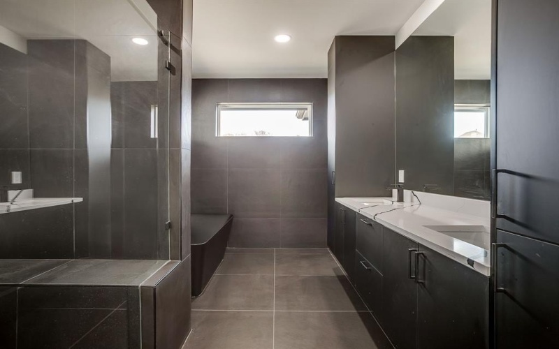 6301 Tiffany Oaks Lane, Arlington, TX 76016, 5 Habitaciones Habitaciones , ,6 BañosBaños,Residential,En Venta,6301 Tiffany Oaks Lane,0,21150863