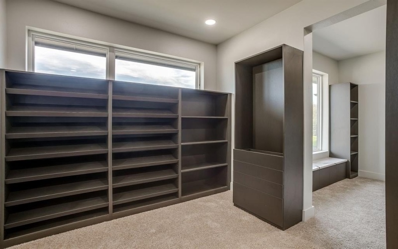 6301 Tiffany Oaks Lane, Arlington, TX 76016, 5 Habitaciones Habitaciones , ,6 BañosBaños,Residential,En Venta,6301 Tiffany Oaks Lane,0,21150863