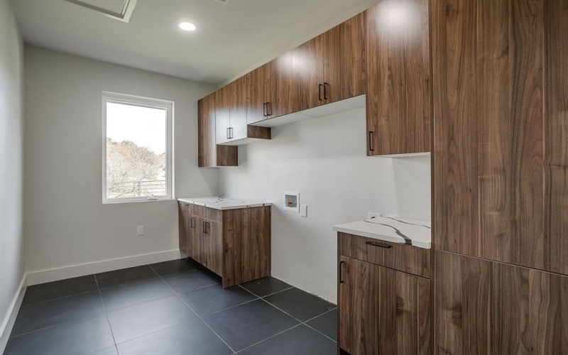 6301 Tiffany Oaks Lane, Arlington, TX 76016, 5 Habitaciones Habitaciones , ,6 BañosBaños,Residential,En Venta,6301 Tiffany Oaks Lane,0,21150863