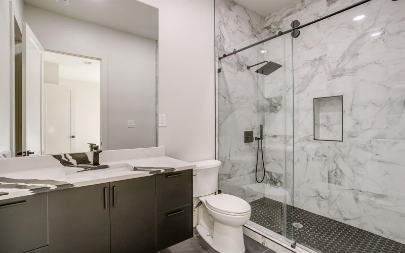 6301 Tiffany Oaks Lane, Arlington, TX 76016, 5 Habitaciones Habitaciones , ,6 BañosBaños,Residential,En Venta,6301 Tiffany Oaks Lane,0,21150863