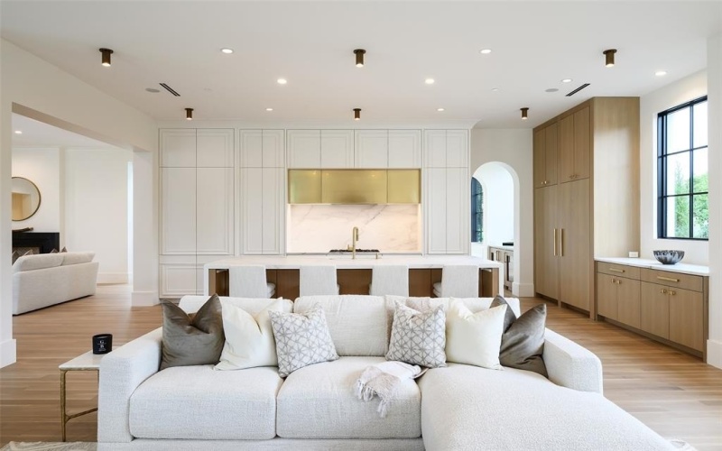 4407 San Gabriel Drive, Dallas, TX 75229, 4 Bedrooms Bedrooms, ,5 BathroomsBathrooms,Residential,For Sale,4407 San Gabriel Drive,0,21151859