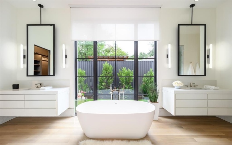 4407 San Gabriel Drive, Dallas, TX 75229, 4 Bedrooms Bedrooms, ,5 BathroomsBathrooms,Residential,For Sale,4407 San Gabriel Drive,0,21151859