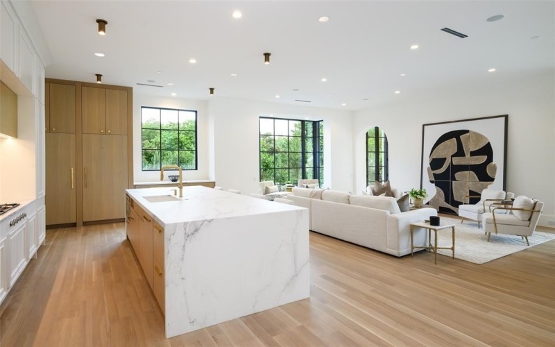 4407 San Gabriel Drive, Dallas, TX 75229, 4 Bedrooms Bedrooms, ,5 BathroomsBathrooms,Residential,For Sale,4407 San Gabriel Drive,0,21151859