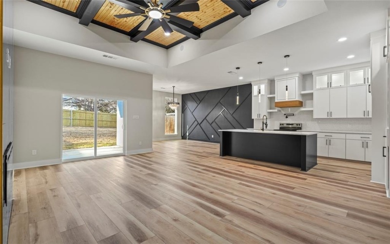 1531 E Waco Avenue, Dallas, TX 75216, 4 Habitaciones Habitaciones , ,2 BañosBaños,Residential,En Venta,1531 E Waco Avenue,0,21152022