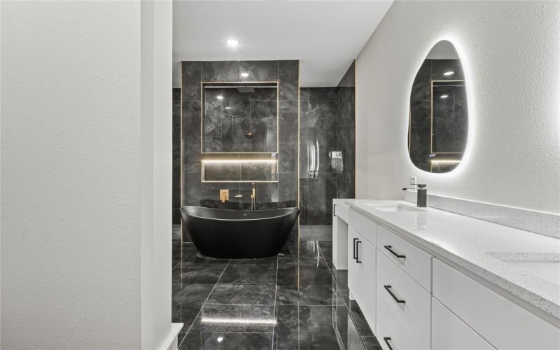 1531 E Waco Avenue, Dallas, TX 75216, 4 Habitaciones Habitaciones , ,2 BañosBaños,Residential,En Venta,1531 E Waco Avenue,0,21152022