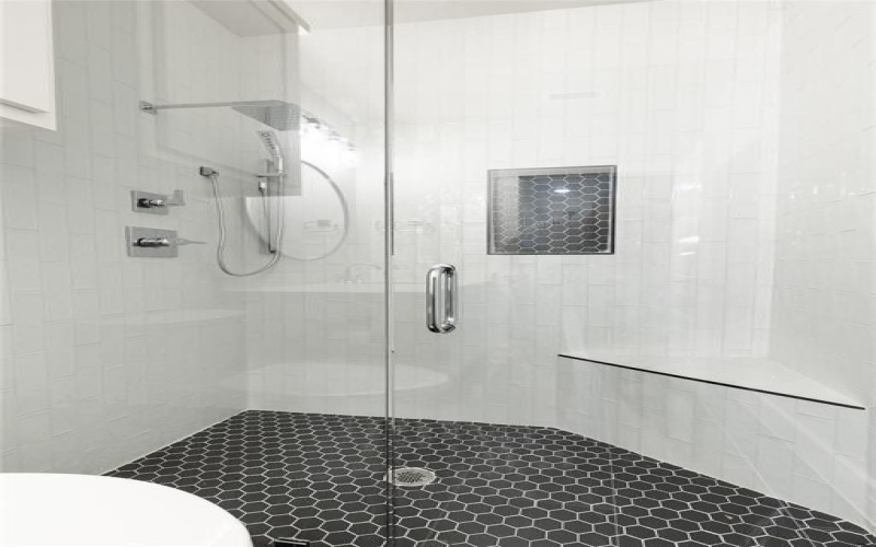 1007 Westwood Drive, Graham, TX 76450, 3 Habitaciones Habitaciones , ,2 BañosBaños,Residential,En Venta,1007 Westwood Drive,0,21152024