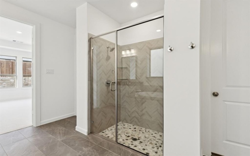 1401 Earles Court, Mansfield, TX 76063, 4 Habitaciones Habitaciones , ,5 BañosBaños,Residential,En Venta,1401 Earles Court,0,21152379