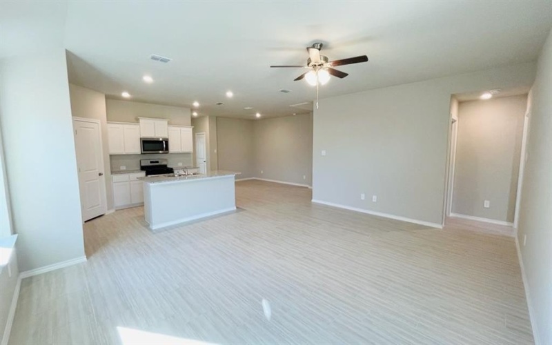 4248 TRICKLING CREEK Lane, Fort Worth, TX 76036, 4 Bedrooms Bedrooms, ,3 BathroomsBathrooms,Residential,For Sale,4248 TRICKLING CREEK Lane,0,21152539