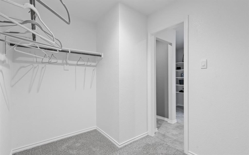 4221 TRICKLING CREEK Lane, Fort Worth, TX 76036, 4 Habitaciones Habitaciones , ,3 BañosBaños,Residential,En Venta,4221 TRICKLING CREEK Lane,0,21152564