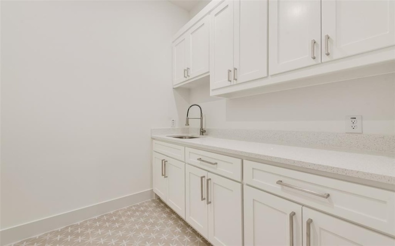 539 W Laureland Road, Dallas, TX 75232, 4 Habitaciones Habitaciones , ,3 BañosBaños,Residential,En Venta,539 W Laureland Road,0,21152615