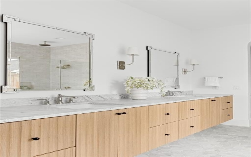 6454 Kenwood Avenue, Dallas, TX 75214, 5 Bedrooms Bedrooms, ,6 BathroomsBathrooms,Residential,For Sale,6454 Kenwood Avenue,0,21153174