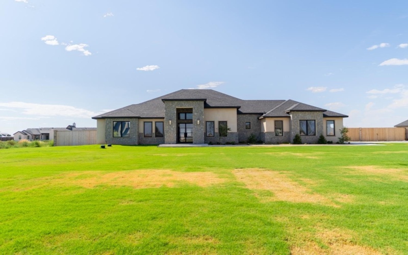 17610 County Road 1810, Lubbock, TX 79423, 4 Bedrooms Bedrooms, ,5 BathroomsBathrooms,Residential,For Sale,17610 County Road 1810,202554243