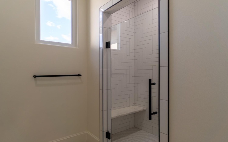 17610 County Road 1810, Lubbock, TX 79423, 4 Bedrooms Bedrooms, ,5 BathroomsBathrooms,Residential,For Sale,17610 County Road 1810,202554243