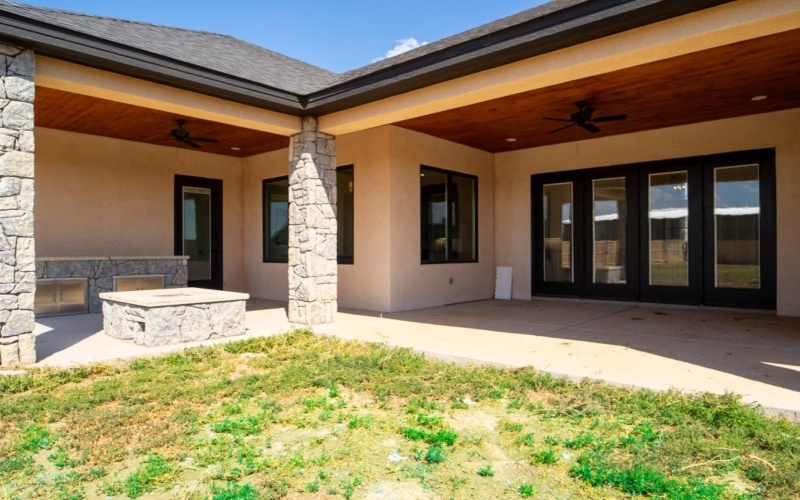 17610 County Road 1810, Lubbock, TX 79423, 4 Bedrooms Bedrooms, ,5 BathroomsBathrooms,Residential,For Sale,17610 County Road 1810,202554243