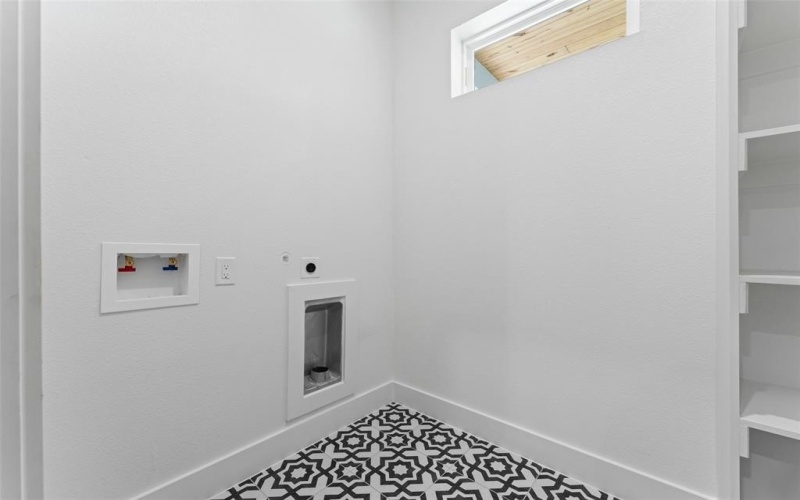 2826 Rochester Street, Dallas, TX 75215, 4 Bedrooms Bedrooms, ,3 BathroomsBathrooms,Residential,For Sale,2826 Rochester Street,0,21153445